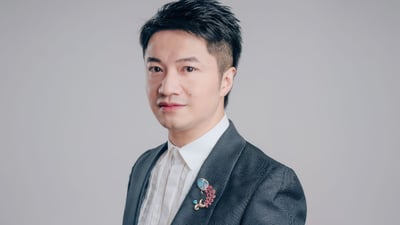 1280-Bonhams-Stewart-Young