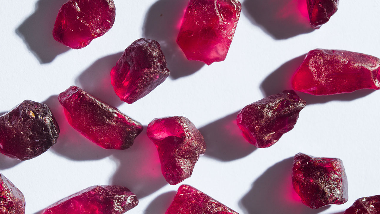 1280-Gemfields-responsibly-mined-rough-Mozambican-rubies,-Montepuez-Ruby-Mine,-Mozambique-(3)