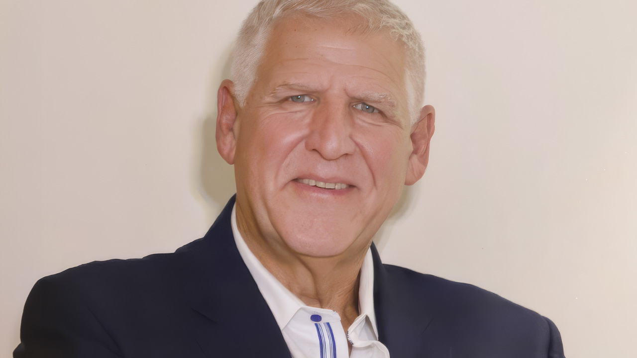 1280-Michael-Lerche-credit-The-Plumb-Club