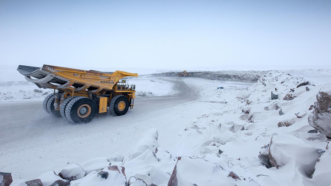 1280-Ore-hauling-trucks-at-the-Gahcho-Kue-mine-credit-Mountain-Province