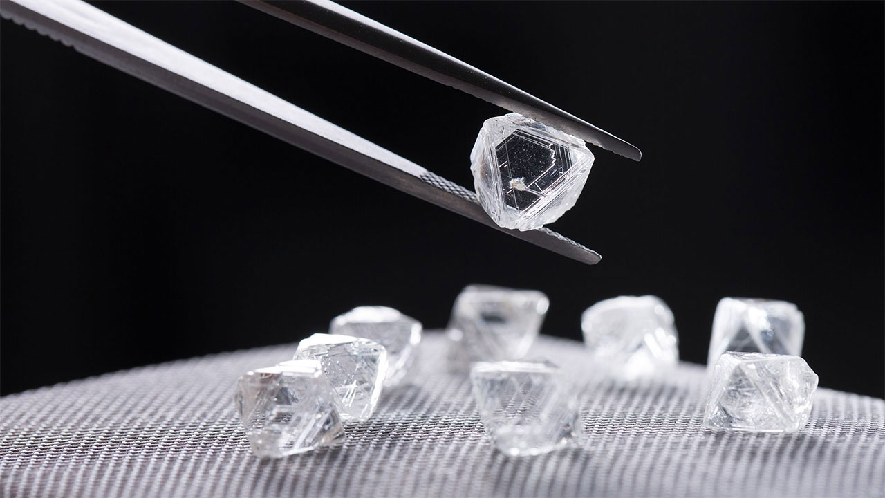 1280-RT-Diavik-rough-diamonds