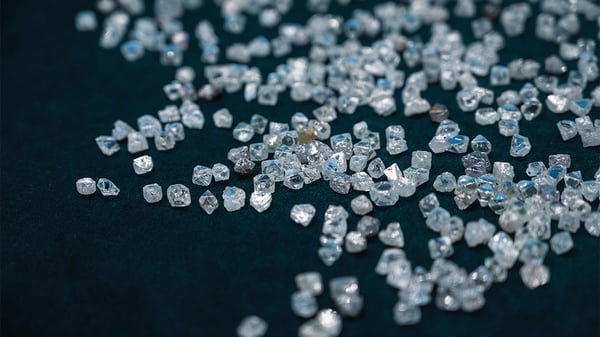 1280-Rough-diamonds-credit-Shutterstock-1972126475-2