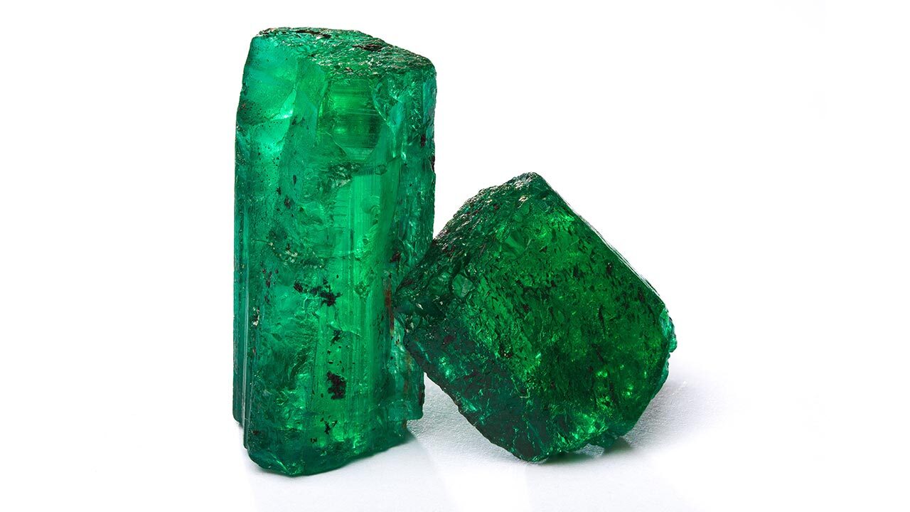1280-Rough-emeralds-from-the-Kagem-mine-credit-Gemfields